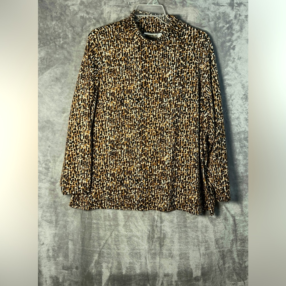 Leopard Print Long Sleeve Top